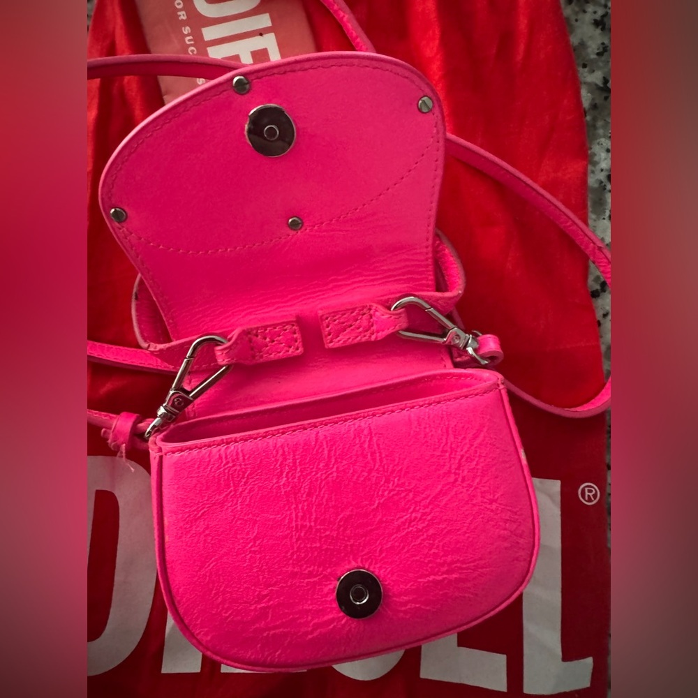 Hot pink diesel mini bag - Picture 4 of 6
